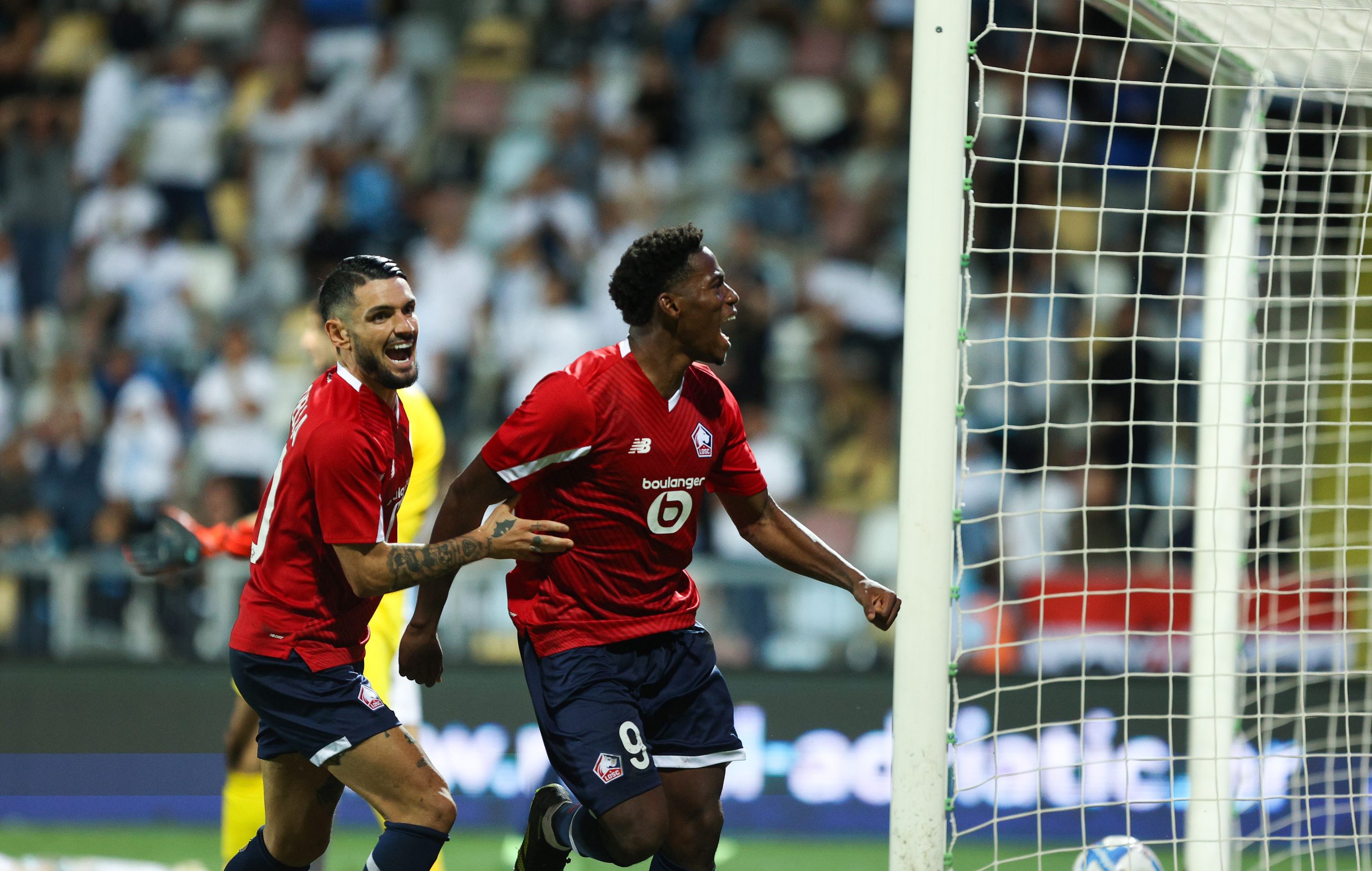 31.08.2023., stadion HNK Rijeka, Rijeka - Uzvratna utakmica play-offa UEFA Konferencijske lige, HNK Rijeka - Lille OSC. Slavlje nogometasa Lillea nakon izjednacenja 1:1. Remy Cabella, Jonathan David Photo: Nel Pavletic/PIXSELL