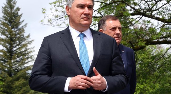 17.05.2021., Brdo pri Kranju, Slovenija - U Kongresnom centru Brdo odrzana je plenarna sjednica u povodu obiljezavanja 10. godisnjice Procesa Brdo-Brijuni.  Zoran Milanovic, Milorad Dodik. "nPhoto: Borut Zivulovic/FA Bobo/PIXSELL