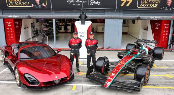(L to R): Valtteri Bottas (FIN) Alfa Romeo F1 Team and Zhou Guanyu (CHN) Alfa Romeo F1 Team with the Alfa Romeo 33 Stradale and Alfa Romeo F1 Team C43.
Formula 1 World Championship, Italian Grand Prix, Rd 15, Thursday 31st August 2023. Monza Italy.