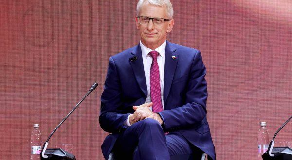 Bled, 28.8.2023.- Panel čelnika jugoistočne Europe u sklopu u sklopu Strateškog foruma u Bledu. Na slici Nikolaj Denkov. 
foto HINA/ STA/ Daniel Novakovič/ ua
