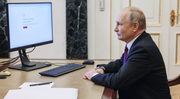 epa10850549 Russian President Vladimir Putin votes online during the Moscow mayoral election at the Kremlin in Moscow, Russia, 09 September 2023. Over 4,000 election campaigns take place on a 'Single voting day' in 85 regions of the Russian Federation. More than 81,000 candidates will take part in the elections. As a result, about 34 thousand mandates and elected positions will be replaced. Muscovites will elect the Mayor, at the same time, elections of deputies in 13 municipalities will be held in the capital. The Single Voting Day take place from 08 to 10 September 2023.  EPA/MIKHAIL METZEL / SPUTNIK / KREMLIN POOL MANDATORY CREDIT
