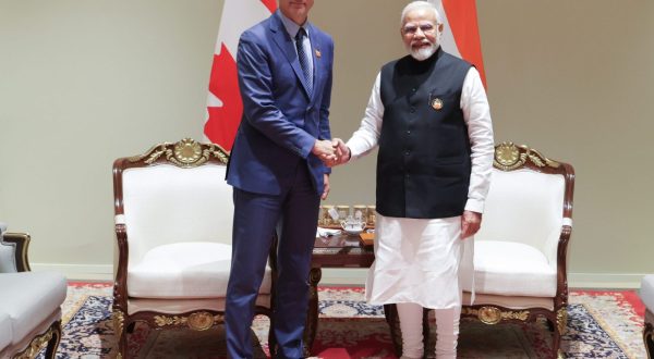 epa10852833 A handout picture made available by The Ministry of External Affairs (MEA) of India, shows Indian Prime Minister Narendra Modi(R), during a bilateral discussions with Prime Minister of Canada, Justin Trudeau (L), in New Delhi, 10 September 2023, on the closing day of the G20 Summit. The G20 Heads of State and Government summit took place in the Indian capital on 09 and 10 September.  EPA/MEA / HANDOUT  HANDOUT EDITORIAL USE ONLY/NO SALES