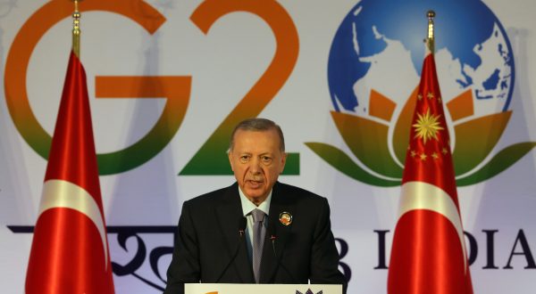 epa10852986 Turkish President Recep Tayyip Erdogan addresses a press conference at the international media center during the G20 Summit in New Delhi, India, 10 September 2023. The G20 Heads of State and Government summit took place in the Indian capital on 09 and 10 September.  EPA/RAJAT GUPTA