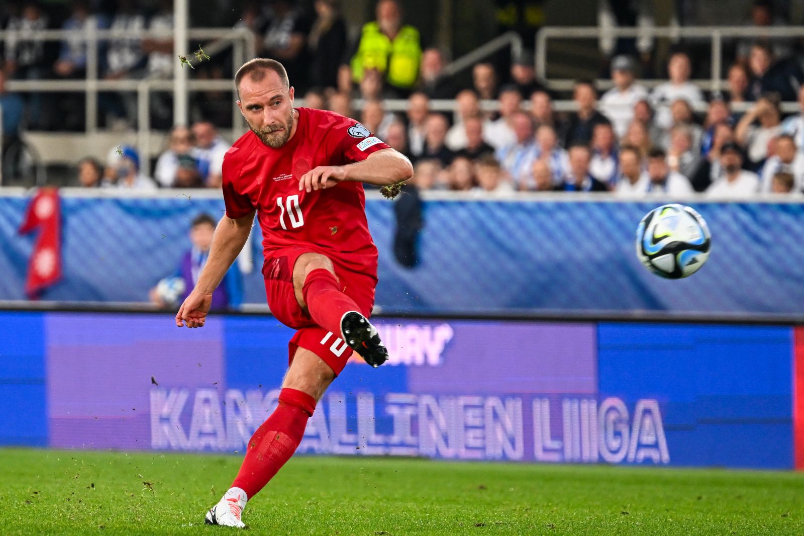 epa10853056 Christian Eriksen of Denmark in action during the UEFA Euro 2024 qualification round match between Finland and Denmark in Helsinki, Finland, 10 September 2023.  EPA/STR
