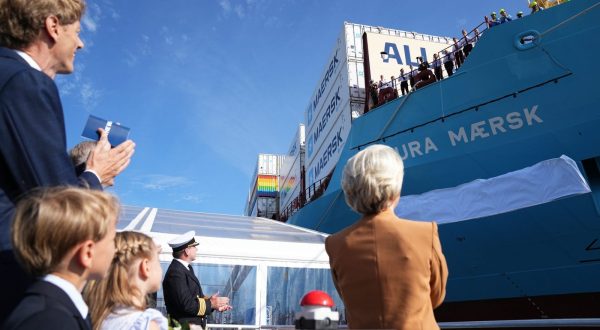 epa10859791 CEO, A.P. Moller Holding A/S, Robert Maersk Uggla (left) and EU Commission President, Ursula von der Leyen (back) during the name giving ceremony of the world's first methanol-enabled container vessel in Copenhagen, Denmark, 14 September 2023. Danish shipping company A.P. Moller-Maersk is the first company in the world to introduce a methanol-enabled container vessel. The vessel will be named "Laura Maersk'' by EU Commission President Ursula von der Leyen.  EPA/Mads Claus Rasmussen  DENMARK OUT DENMARK OUT