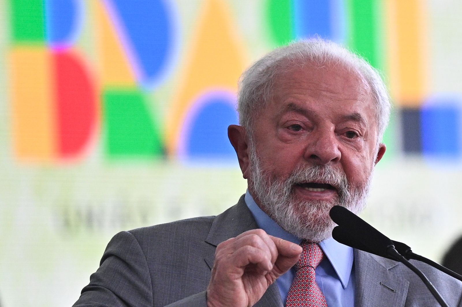 epa10860846 Brazil's President Luiz Inacio Lula da Silva speaks during the signing ceremony of the Fuel for the Future program bill, at the Planalto Palace in Brasilia, Brazil, 14 September 2023. The Future Fuel is aimed to reduce greenhouse gas emissions and promote the use of cleaner fuels, it will increase the share of Ethanol in gasoline blends.  EPA/Andre Borges
