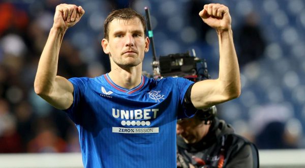 epa10875810 Borna Barisic of Rangers celebrates after the UEFA Europa League Group C match between Glasgow Rangers and Real Betis in Glasgow, Britain, 21 September 2023. Rangers won 1-0.  EPA/ROBERT PERRY