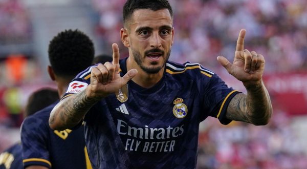 epa10892431 Real Madrid's Joselu celebrates after scoring the 0-1 goal during the Spanish LaLiga match between Girona FC and Real Madrid at Montilivi stadium in Girona, Spain, 30 September 2023.  EPA/Siu Wu