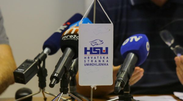 01.08.2023., Zagreb - Odrzana konferencija za medije Gradskog odbora Hrvatske stranke umirovljenika na kojoj su se osvrnuli na funkcioniranje gradske vlasti u prvoj polovici mandata, osobito prema umirovljenicima, te prijedlozi HSU-a za poboljsanje sadasnje situacije. Photo: Mia Slafhauzer/PIXSELL