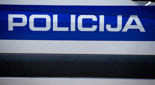 02.09.2020., Split - Potraga za odbjeglim optuzenikom za tesko ubojstvo Branimirom Caleta koji je pobjegao pravosudnim policajcima kada su ga sa Zupanijskog suda vodili prema sluzbenom kombiju kojim je trebao biti vracen u zatvor na Bilicama. Branimiru Caleta sudi se zbog ubojstva Ukrajinke Ganne Kitaeve, koja je bila u osmom mjesecu trudnoce. Photo: Milan Sabic/PIXSELL