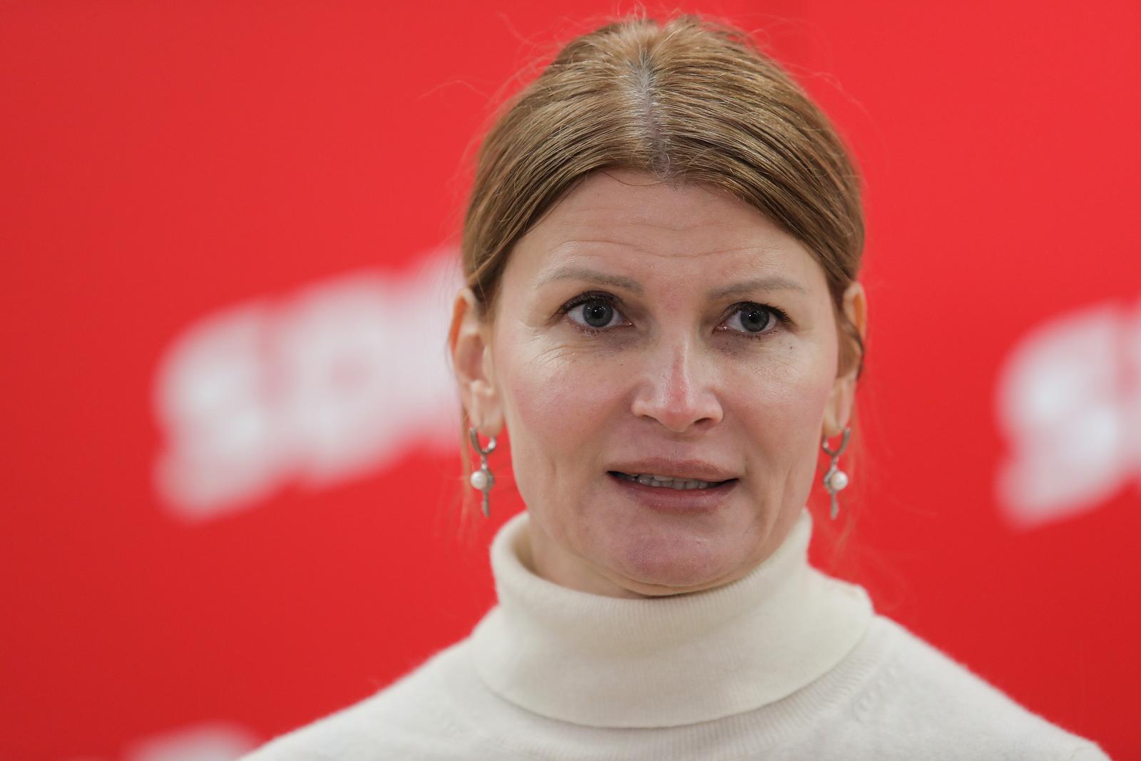 04.03.2023., Zagreb - U sredisnjici SDP-a na Iblerovom trgu Socijaldemokratski forum zena SDP-a odrzao je tematsku sjednicu Glavnog odbora ususret obiljezavanju Medjunarodnog dana zena. Tema sjednice bila je biti neplaceni kucanski rad. Sabina Glasovac. Photo: Tomislav Miletic/PIXSELL