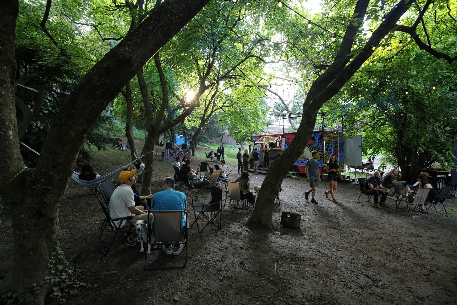04.07.2023. Zagreb- Omiljena ljetna manifestacija Art park otvorila je svoj umjetnicki kamp u parku Ribnjak, ispod katedrale. Photo: Boris Scitar/PIXSELL