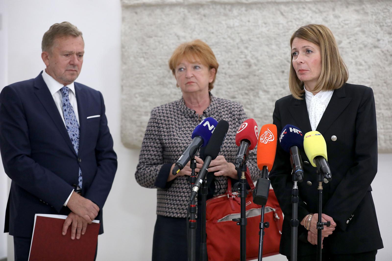 07.10.2021., Zagreb - U Saboru je pocela 12., zatvorena sjednica Nacionalnog vijeca za pracenje provedbe Strategije suzbijanja korupcije. Nakon sjednice konferenciju za medije odrzali su Zlata Hrvoj Sipek, Vanja Marusic i Darko Klier. Photo: Patrik Macek/PIXSELL