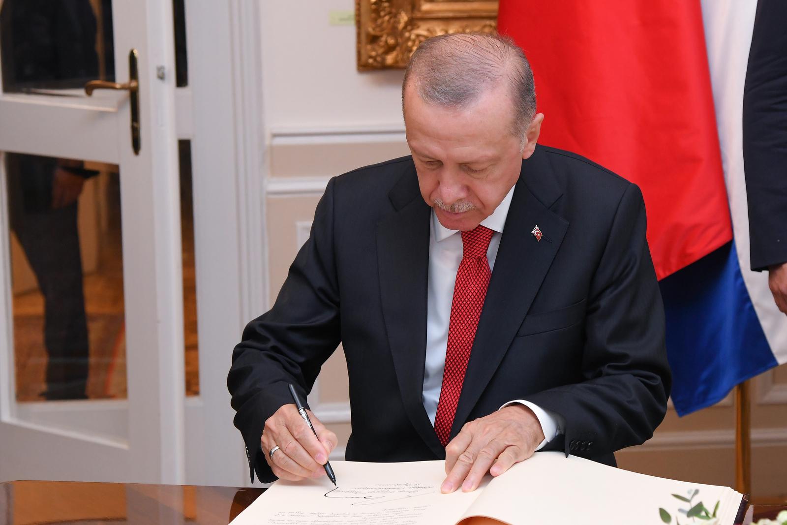 08.09.2022., Zagreb - Predsjednik Republike Turske Recep Tayyip Erdogan i predsjednik Vlade Republike Hrvatske Andrej Plenkovic odrzali su tete-a-tete susret u Banskim dvorima. Photo: Josip Regovic/PIXSELL