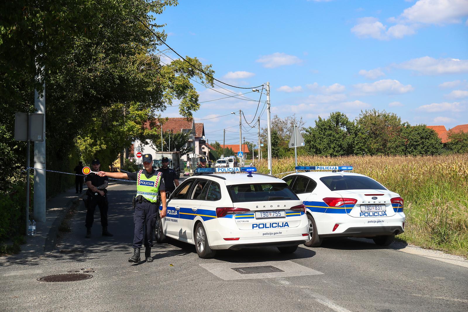 08.09.2023., Zagreb - Prometna nesreca na kolniku ulice Zitnjak gdje je doslo do naleta teretnog vozilo na dijete uslijed cega je dijete preminulo. Ocevid je u tijeku.  Photo: Matija Habljak/PIXSELL