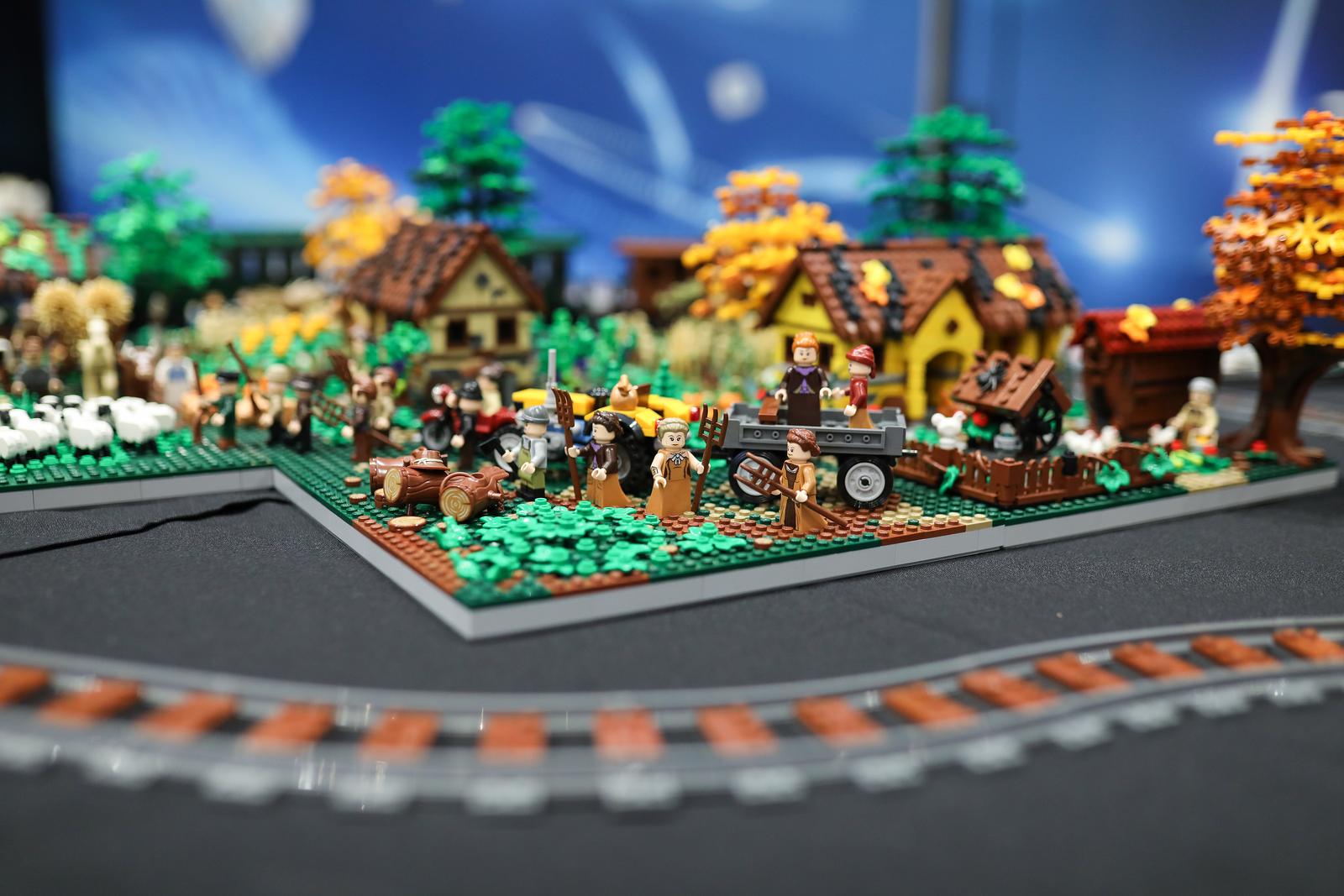 09.04.2022., Zagreb, U Family mall odrzava se izlozba modela od LEGO® kockica.  Photo: Emica Elvedji/PIXSELL
