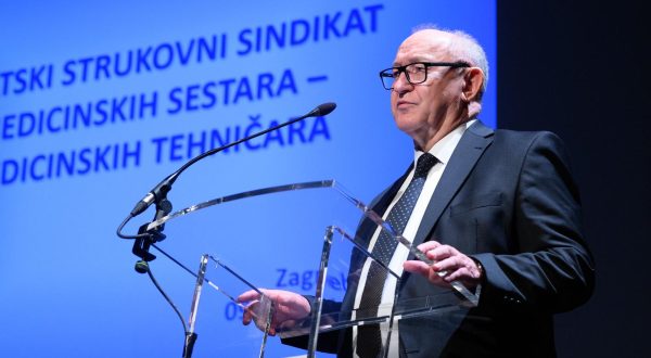 09.05.2023., Zagreb - Nastavno na prosvjedne skupove ispred zdravstvenih ustanova, Hrvatski strukovni sindikat medicinskih sestara - medicinskih tehnicara i Samostalni sindikat zdravstva i socijalne skrbi Hrvatske odrzao je konferenciju za medije u Maloj dvorani KD Vatroslav Lisinski. Stjepan Topolnjak, predsjednik Samostalnog sindikata zdravstva i socijalne skrbi Hrvatske.
 Photo: Davor Puklavec/PIXSELL