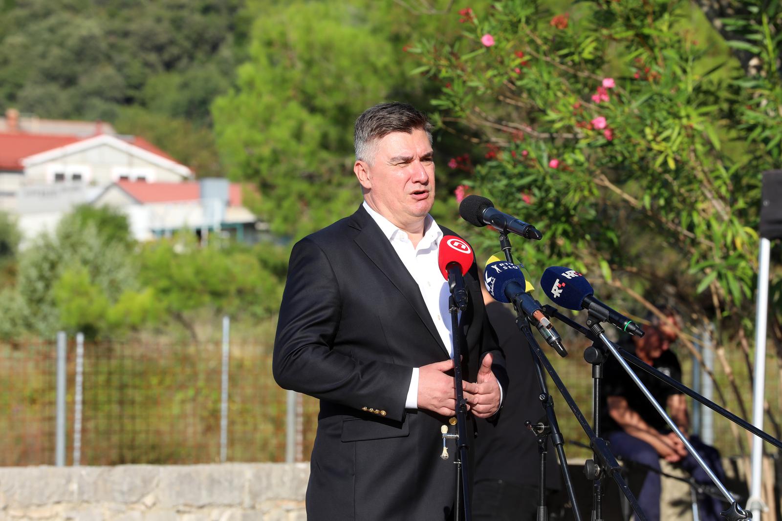 09.09.2023., Rab - Spomen groblje Kampor. Predsjednik Republike Hrvatske Zoran Milanovic sa suprugom i predsjednica Republike Slovenije Natasa Pirc Musar sa suprugom,  sudjelovali su na obiljezavanju 80. obljetnice oslobadjanja zatocenika iz talijanskog fasistickog koncentracijskog logora Kampor. Photo: Goran Kovacic/PIXSELL