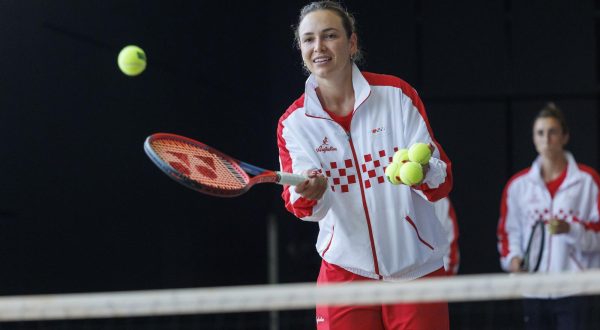 09.11.2022., Rijeka -  Kids Day. Druzenje tenisacica hrvatske reprezentacije s djecom uoci susreta Hrvatske i Njemacke u Billie Jean King kupu. Donna Vekic   Photo: Nel Pavletic/PIXSELL