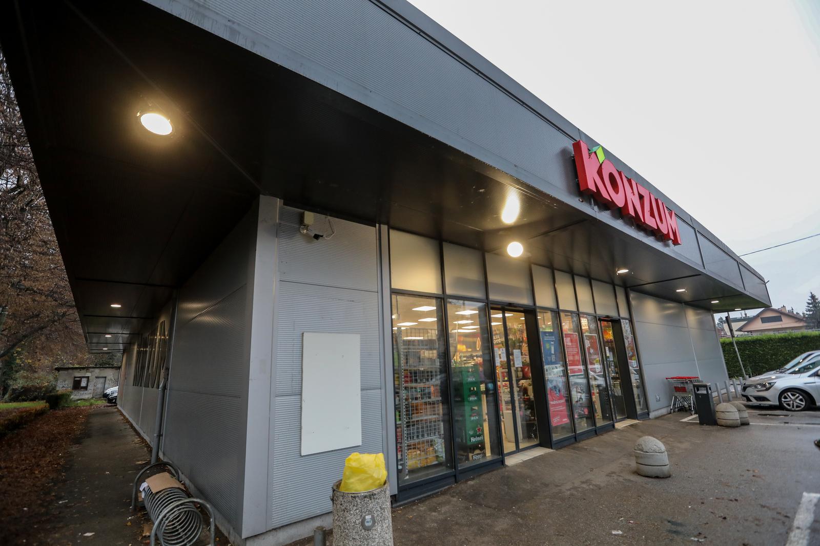 09.12.2022., Zagreb - U ranim jutarnjim satima eksplozivnim sredstvom raznesen bankomat koji se nalazi u sklopu trgovackog centra Konzum u Podsusedu. Photo: Robert Anic/PIXSELL