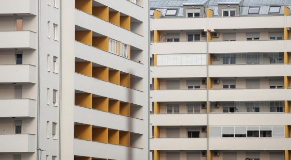 10.03.2022., Zagreb - Prosjecna cijena cetvornog metra prodanog novoga stana u Hrvatskoj u 2021. godini iznosila je 13.713 kuna, što je 7,8 posto vise nego u 2020. godini, pokazuju podaci Drzavnog zavoda za statistiku. U Zagrebu je pritom prosjecna cijena cetvornog metra novog stana bila 14.672 kune, sto je 4,7 posto vise nego godinu prije, a u ostalim naseljima 12.577 kuna ili 12,3 posto vise.

 Photo: Igor Kralj/PIXSELL