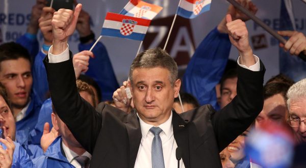 11.01.2015., Zagreb - Izborni stozer u Hypo centru HDZ-ove predsjednicke kandidatkinje Kolinde Grabar Kitarovic gdje se ocekuju rezultati drugog kruga predsjednickih izbora 2014./2015. Tomislav Karamarko. Photo: Igor Kralj/PIXSELL