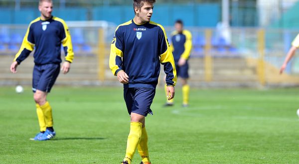 20.04.2011., Stadion Intera, Zapresic - Aleksandar Trajkovski osamnaestogodisnji mladi reprezentativac Makedonije pred kojim je velika karijera. rPhoto: Goran Stanzl/PIXSELL