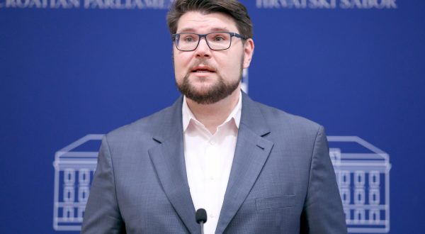 11.07.2023., Zagreb - Na konferenciji za medije odrzanoj u Saboru o slucaju HEP govorio je Pedja Grbin. Photo: Patrik Macek/PIXSELL