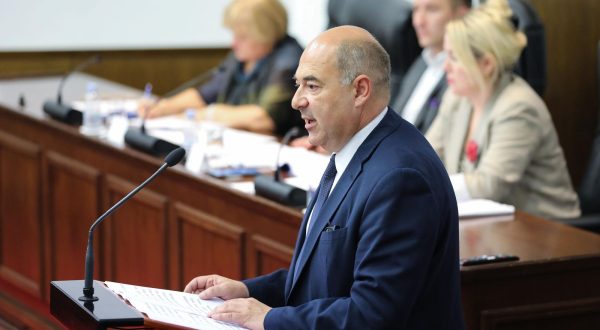 13.7.2023., Zagreb - 67. tematska sjednica Odbora za gospodarstvo odrzana je u dvorani Josipa Sokcevica, u Saboru. Na sjednicu su pozvani predstavnici Ministarstva gospodarstva i odrzivog razvoja, Hrvatske elektroprivrede d.d., PLINACRO-a d.o.o., Hrvatske energetske regulatorne agencije, Hrvatskog operatora trzista energije d.o.o.
Photo: Jurica Galoic/PIXSELL Photo: Jurica Galoic/PIXSELL