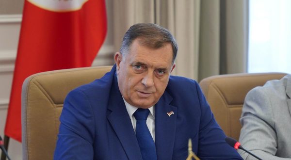 13.09.2023., palata Republike, Banjaluka (BiH) – U Banjaluci se odrzava sastanak predsjednika RS Milorada Dodika s predstavnicima institucija RS-a, lidera stranaka i zastupnika iz RS-a u institucijama BiH. Sastanku prisustvuju predsjednik Narodne skupstine RS Nenad Stevandic, premijer Radovan Viskovic, clan Predsjednistva BiH Zeljka Cvijanovic, ministri u Vladi RS-a, ali i potpredsjednik Republike Srpske iz reda hrvatskog naroda Davor Pranjic.    Photo: Dejan Rakita/PIXSELL