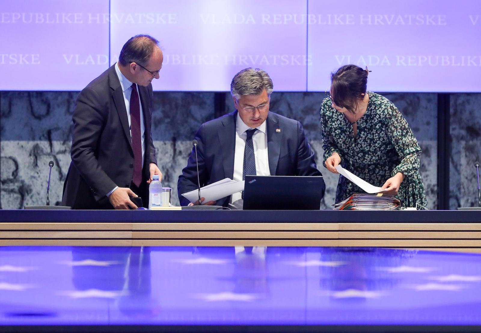 14.9.2023., Zagreb - Sjednica Vlade Republike Hrvatske na kojoj je prezentiran Vladin paket mjera protiv krize.  Photo: Jurica Galoic/PIXSELL