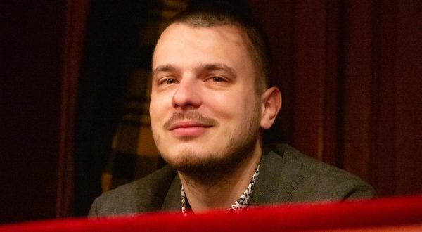 Dubrovnik: Na konferenciji za medije najavljena premijera predstave "Ne plaćamo, ne plaćamo!" 15.01.2019., Dubrovnik - U Gradskom kazalistu Marina Drzica odrzana je konferencija za medije povodom premijerne izvedbe predstave "Ne placamo, ne placamo" redatelja Ivice Kuncevica. Ravnatelj Kazalista Marina Drzica Paolo Tisljaric Photo: Grgo Jelavic/PIXSELL