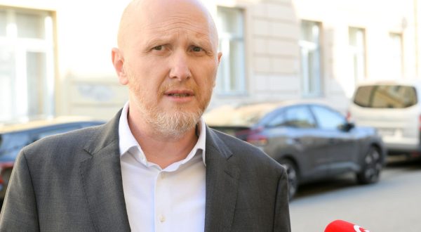 15.6.2023., Zagreb - U Skupstini Grada Zagreba odrzana je 24. sjednica prije cega se Renato Petek obratio medijima Photo: Davorin Visnjic/PIXSELL