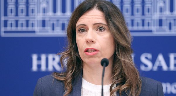 15.09.2023., Zagreb -Na konferenciji za medije Radnicke fronte odrzanoj u Saboru o temi "Oporezujmo bogate" govorili su Katarina Peovic i Hrvoje Stefan.

 Photo: Patrik Macek/PIXSELL