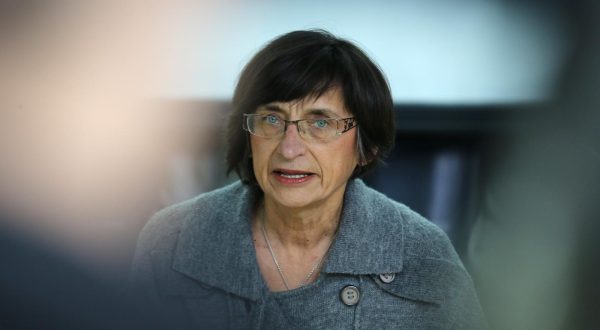 15.11.2013., Zagreb -  Kuca ljudskih prava, konferencija za novinare na kojoj je predstavljeno pismo papi Franji u sklopu kampanje protiv sirenja mrznje i neotolerancije. Konferenciji su nazocili Eugen Jakovcic, Katarina Kruhonja, Drago Pilsel i Marina Skrabalo. rPhoto: Robert Anic/PIXSELL