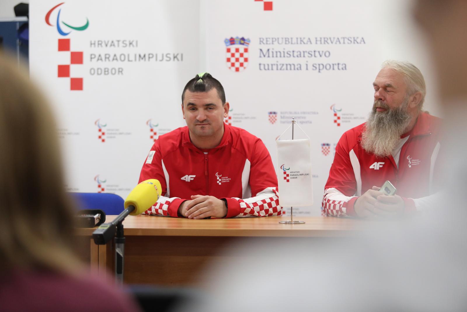16.11.2022., Zagreb - Hrvatska parastolnoteniska reprezentacija i reprezentacija u parastreljastvu odrzale su konferenciju za novinare gdje su govorili o svjetskim prvenstvima u Granadi i Al Ainu. Nasi parasportasi osvojili su dvije medalje, Andela Muzinic Vincetic osvojila je srebro u stolnom tenisu u pojedinacnoj kategoriji, a Fran Skracic broncu u kategoriji zracne puske na 10 metara lezeci. Fran Skracic Photo: Slaven Branislav Babic/PIXSELL