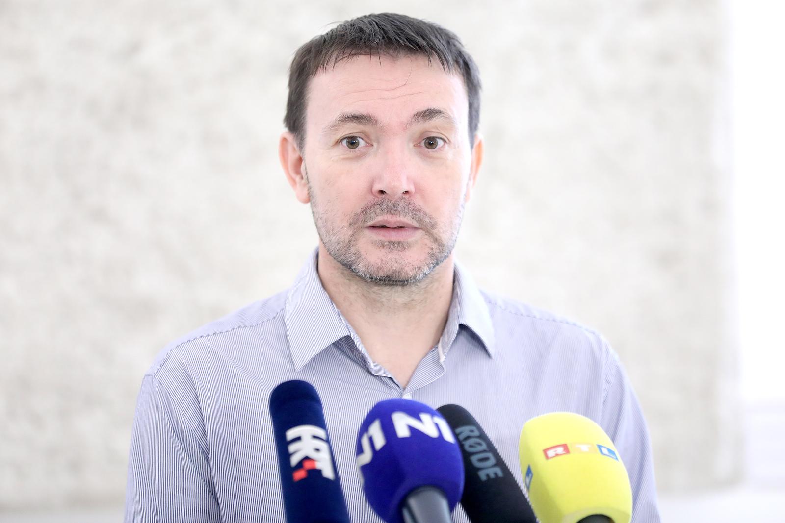 18.09.2023., Zagreb - Na konferenciji za medije odrzanoj u Saboru o npocetku nove sjedencie Sabora i drugim temama govorio je Arsen Bauk,  Photo: Patrik Macek/PIXSELL