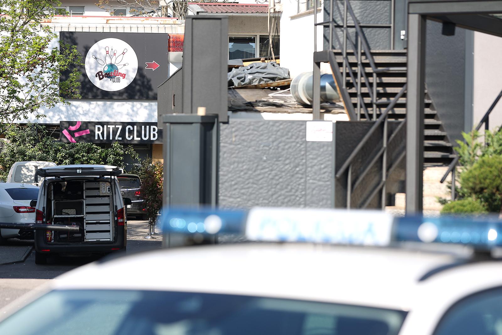22.04.2023., Zagreb - Nocas oko 4.45 sati na Tresnjevci, Ulica Florijana Andraseca, u nocnom klubu Ritz club, nakon fizickog sukoba vise osoba iz vatrenog oruzja sa vise hitaca ubijen je 41-godisnjak. Muskarac koji se dovodi u svezu s ovim kaznenim djelom je uhicen i pod nadzorom policije. U tijeku je ocevid i kriminalisticko istrazivanje. Photo: Goran Stanzl/PIXSELL