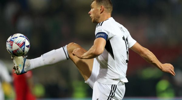 23.09.2022., stadion Bilino Polje, Zenica, Bosna i Hercegovina - UEFA Liga Nacija, Liga B, skupina 3, 5. kolo, Bosna i Hercegovina - Crna Gora. Edin Dzeko Photo: Armin Durgut/PIXSELL