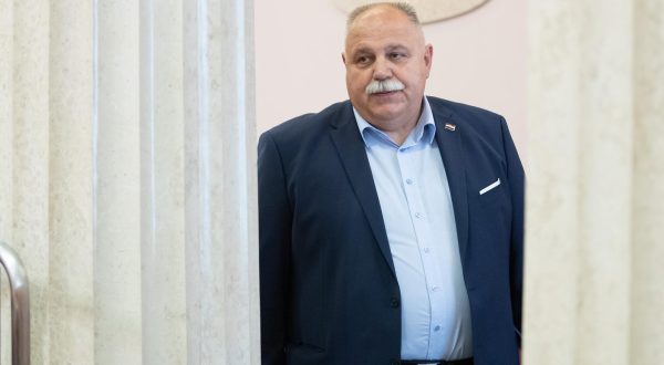 27.06.2019., Zagreb - U nastavku 12. sjednice Hrvatskog sabora raspravljalo se o Zakonu o meteoroloskoj i hidroloskoj djelatnosti. Ivan Suker.rPhoto: Davor Puklavec/PIXSELL