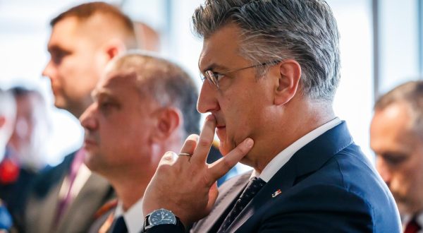 27.09.2023. Vucevica  - Predsjednik Vlade Andrej Plenkovic i predsjednica Europske komisije Ursula von der Leyen posjetili su Nastavno regionalno srediste za osposobljavanje operativnih snaga sustava vatrogastva u Vucevici. Photo: Zvonimir Barisin/PIXSELL