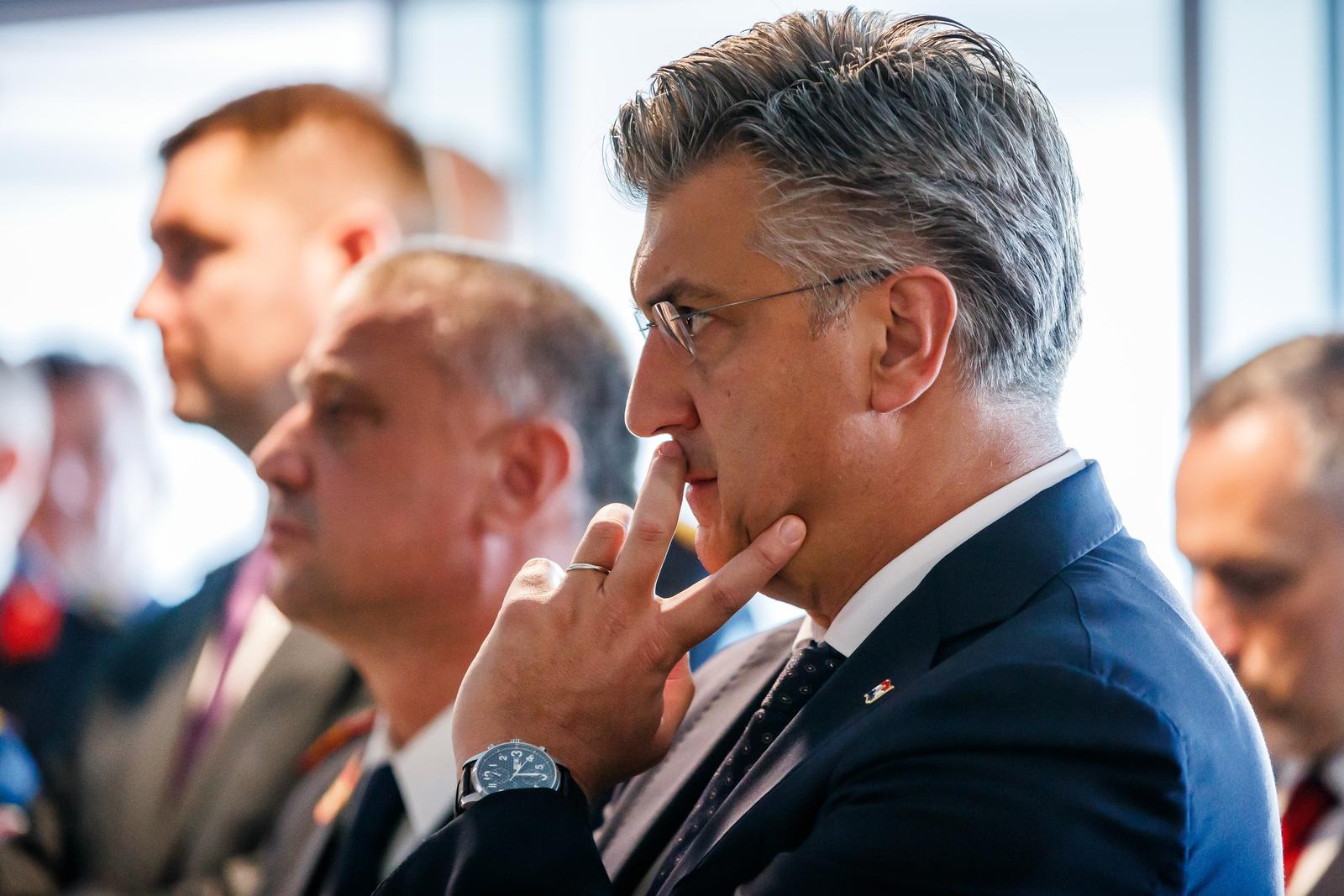 27.09.2023. Vucevica  - Predsjednik Vlade Andrej Plenkovic i predsjednica Europske komisije Ursula von der Leyen posjetili su Nastavno regionalno srediste za osposobljavanje operativnih snaga sustava vatrogastva u Vucevici. Photo: Zvonimir Barisin/PIXSELL