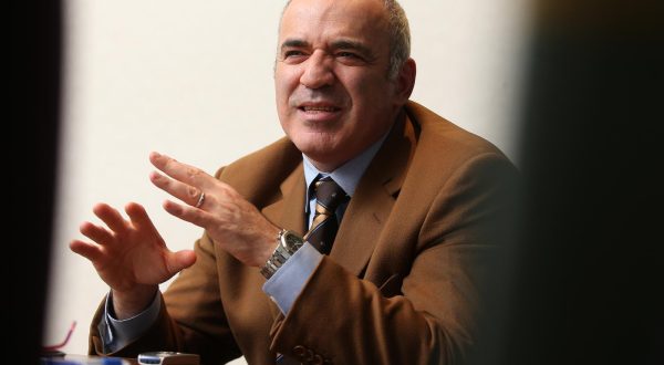 28.12.2015., Zagreb - Proslavljeni ruski sahovski velemajstor, bivsi svjetski prvak Gari Kasparov. "nPhoto: Robert Anic/PIXSELL