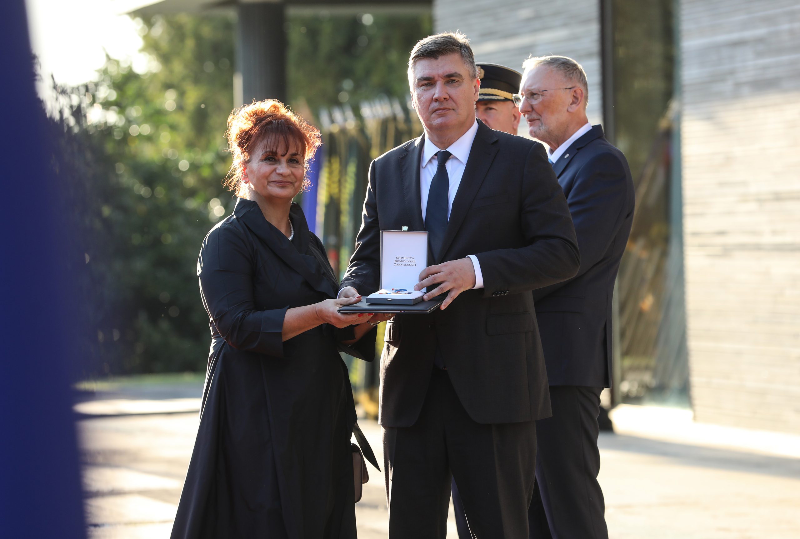 29.09.2023., Zagreb - Povodom Dana policije U Uredu predsjednika Republike Hrvatske dodijeljena su odlikovanja Postaji granicne policije Imotski, Policijskoj postaji Krizevci i X. policijskoj postaji Sinj te djelatnicima Ministarstva unutarnjih poslova. Predsjednik RH Zoran Milanovic Photo: Robert Anic/PIXSELL