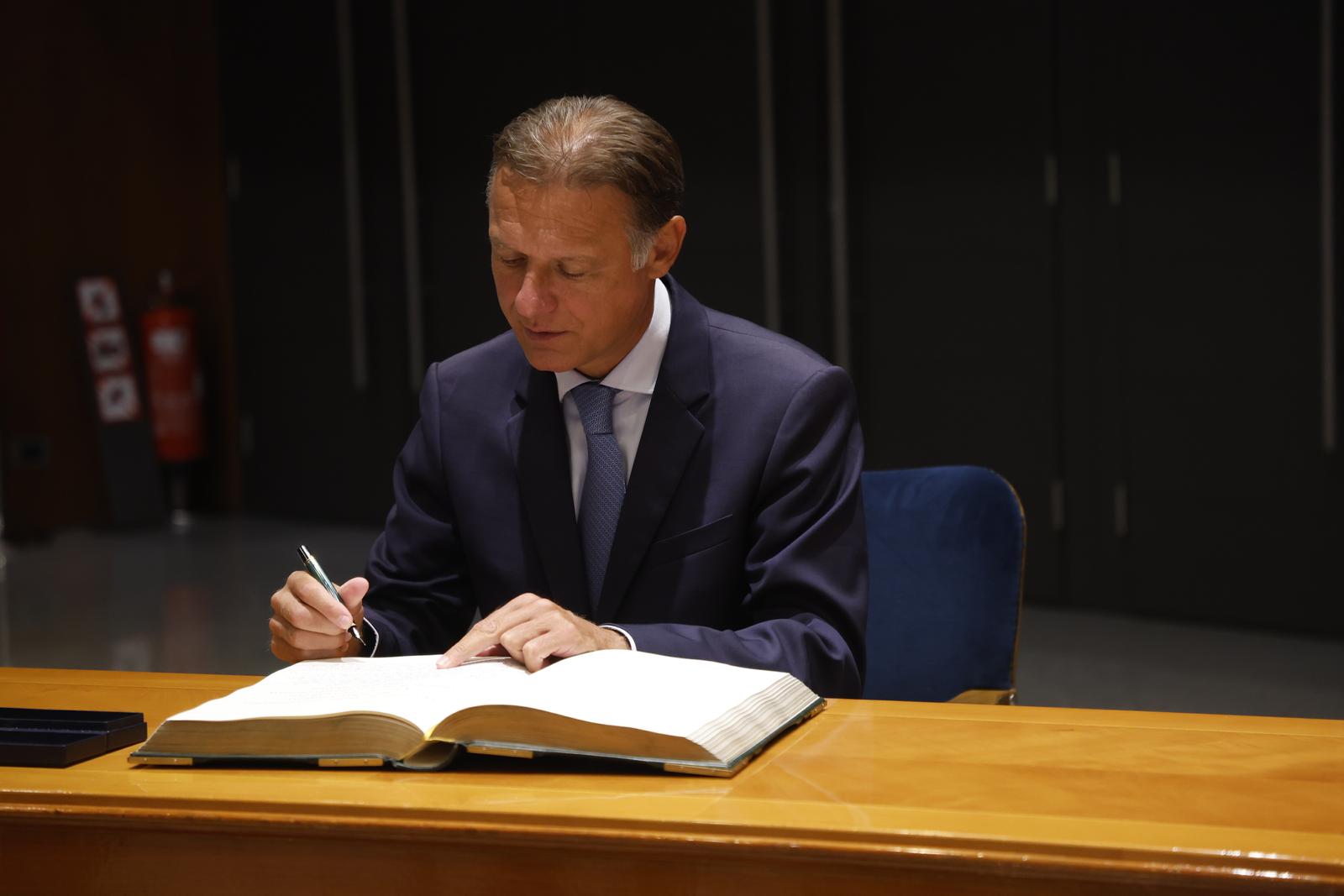 06.09.2023., Ljubljana, Slovenija - Predsjednik Hrvatskog sabora Gordan Jandrokovic sastao se s predsjednicom Drzavnog zbora Urskom Klakocar Zupancic na ciji poziv je i dosao u sluzbeni posjet Sloveniji. Photo: Borut Zivulovic/PIXSELL/F.A. BOBO