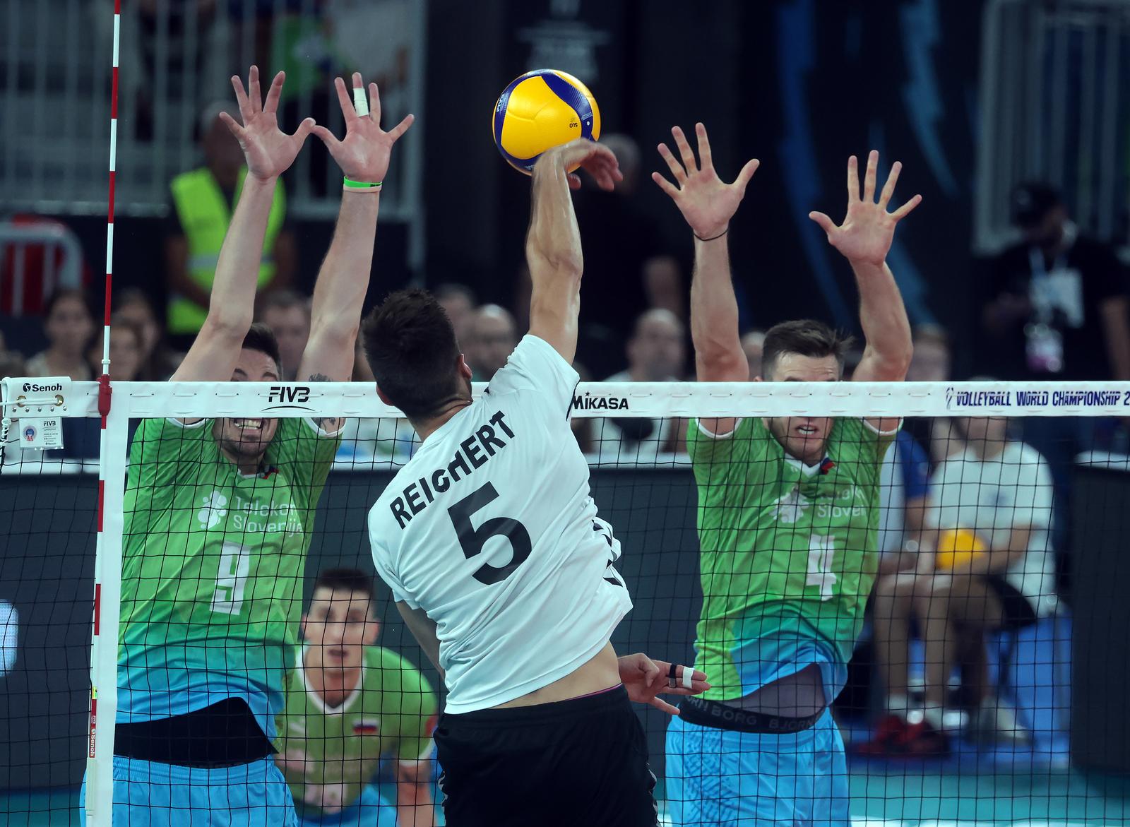 30.08.2022., Slovenija Ljubljana -   Svjetsko prvenstvo u odbojci,3. kolo u skupini D,  Slovenija - Njemacka 3:0.Jan Kozamernik, Dejan Vincic

 Photo: Borut Zivulovic/FA Bobo/F.A. BOBO