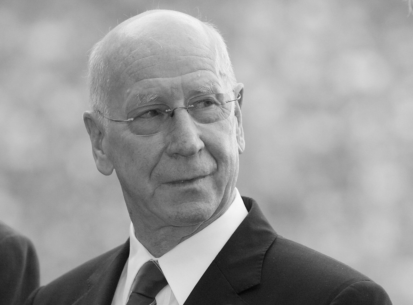 Bildnummer: 07319698  Datum: 29.07.2009  Copyright: imago/DeFodi
Mittwoch 29.07.2009, Saison 09/10 - AUDI - Cup in München, Sir Robert Bobby Charlton (England) DeFodi001; Porträt vdig xmk 2009 quer 2008/2009   Herren Fussball   audicup290709

Image number 07319698 date 29 07 2009 Copyright imago DeFodi Wednesday 29 07 2009 Season 09 10 Audi Cup in Munich Sir Robert Bobby Charlton England DeFodi001 Portrait Vdig xmk 2009 horizontal 2008 2009 men Football audicup290709