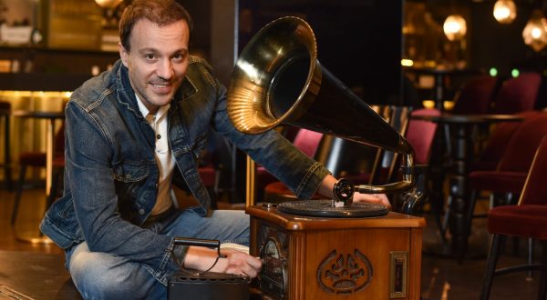 30.09.2023., Zagreb - Filip Sertic, kazalisni i filmski glumac. 

Photo Sasa ZinajaNFoto
