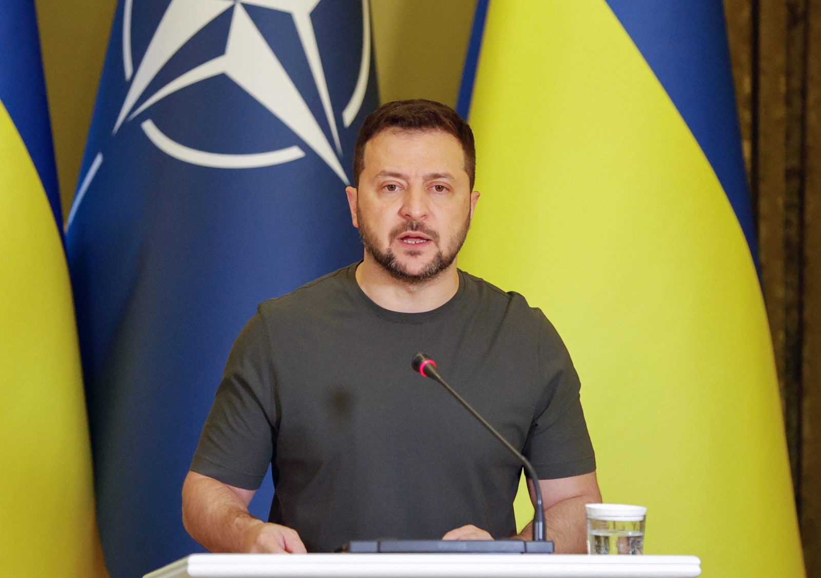 epa10887497 Ukrainian President Volodymyr Zelensky speaks during a joint press conference with NATO Secretary General Jens Stoltenberg (not pictured) in Kyiv (Kiev), Ukraine, 28 September 2023. Jens Stoltenberg arrived in Kyiv to meet with Zelensky and top Ukrainian officials in support of the country amid the Russian invasion.  EPA/SERGEY DOLZHENKO