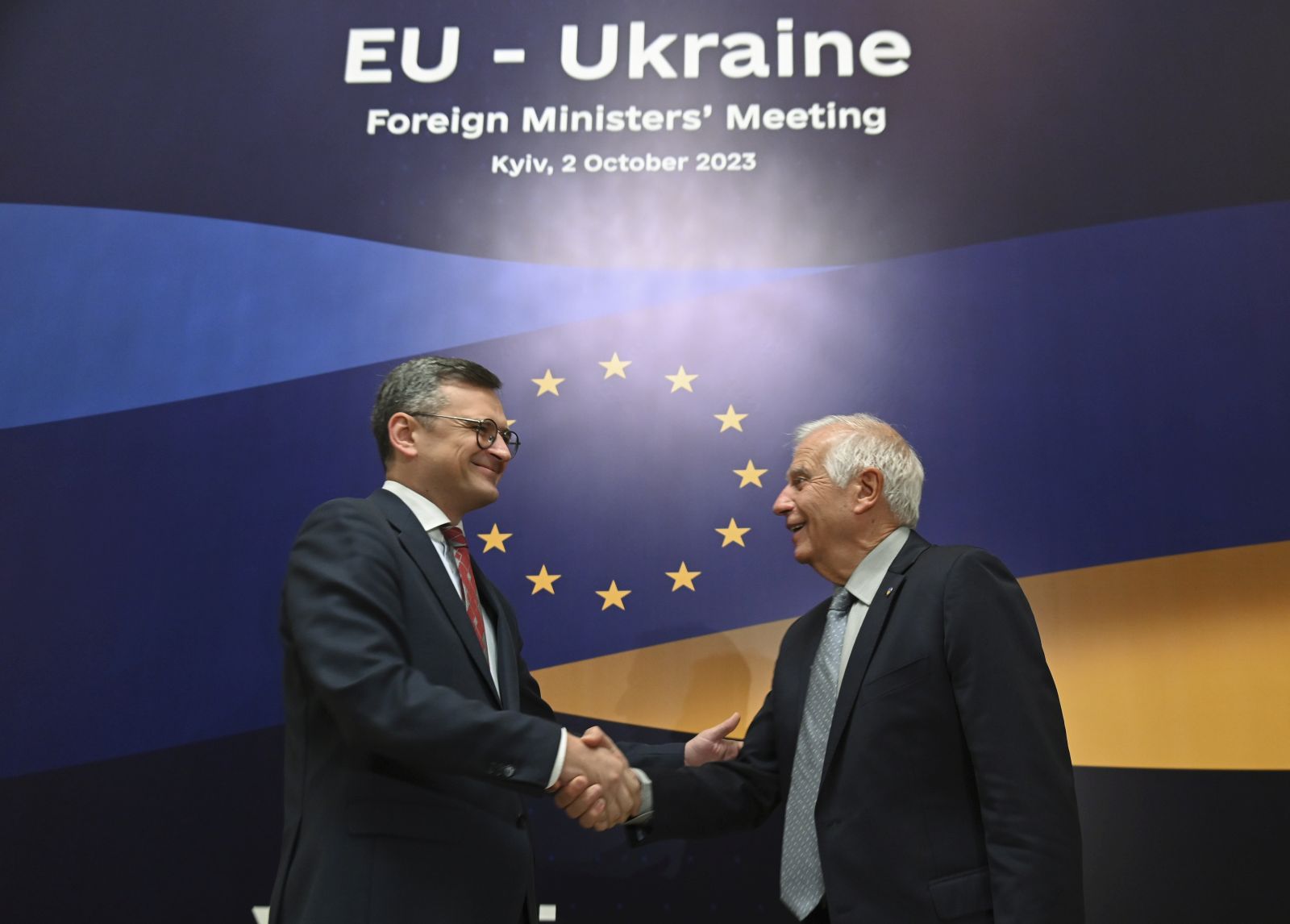 epa10895308 A handout picture made available by the Ukraine Ministry of Foreign Affairs shows Ukrainian Foreign Minister Dmytro Kuleba (L) and EU High Representative for Foreign Affairs and Security Policy Josep Borrell (R) shaking hands during their meeting prior to the informal EU-Ukraine Foreign Ministers Meeting in Kyiv, Ukraine, 02 October 2023. Borrell announced he was 'convening the EU Foreign Ministers in Kyiv, for the first ever meeting of all 27 Member States outside the EU'.  EPA/UKRAINE FOREIGN MINISTRY HANDOUT  HANDOUT EDITORIAL USE ONLY/NO SALES
